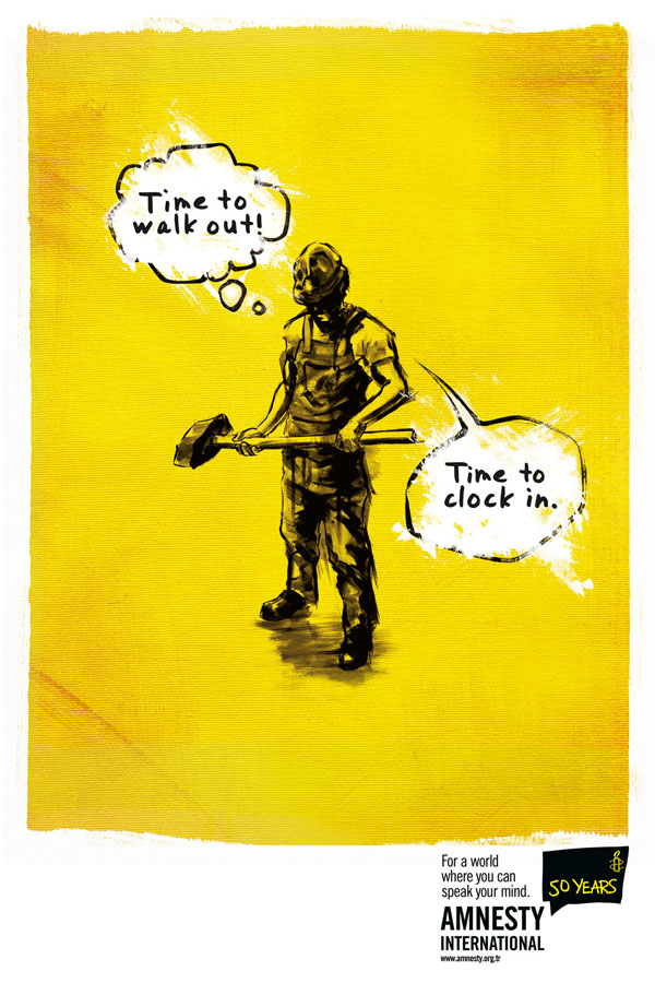 In poster quảng cáo sản phẩm